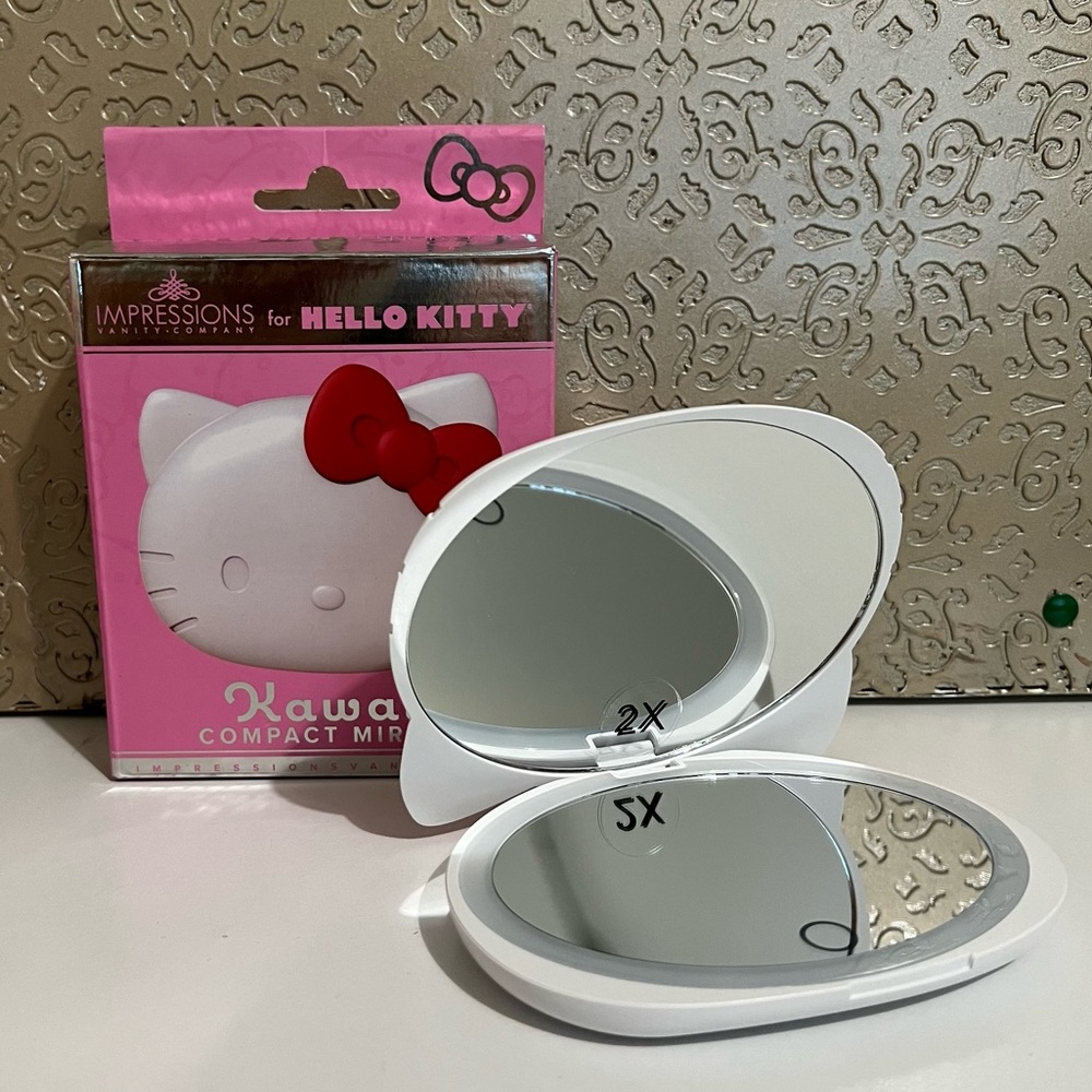 Hello Kitty Kawaii Compact Mirror
